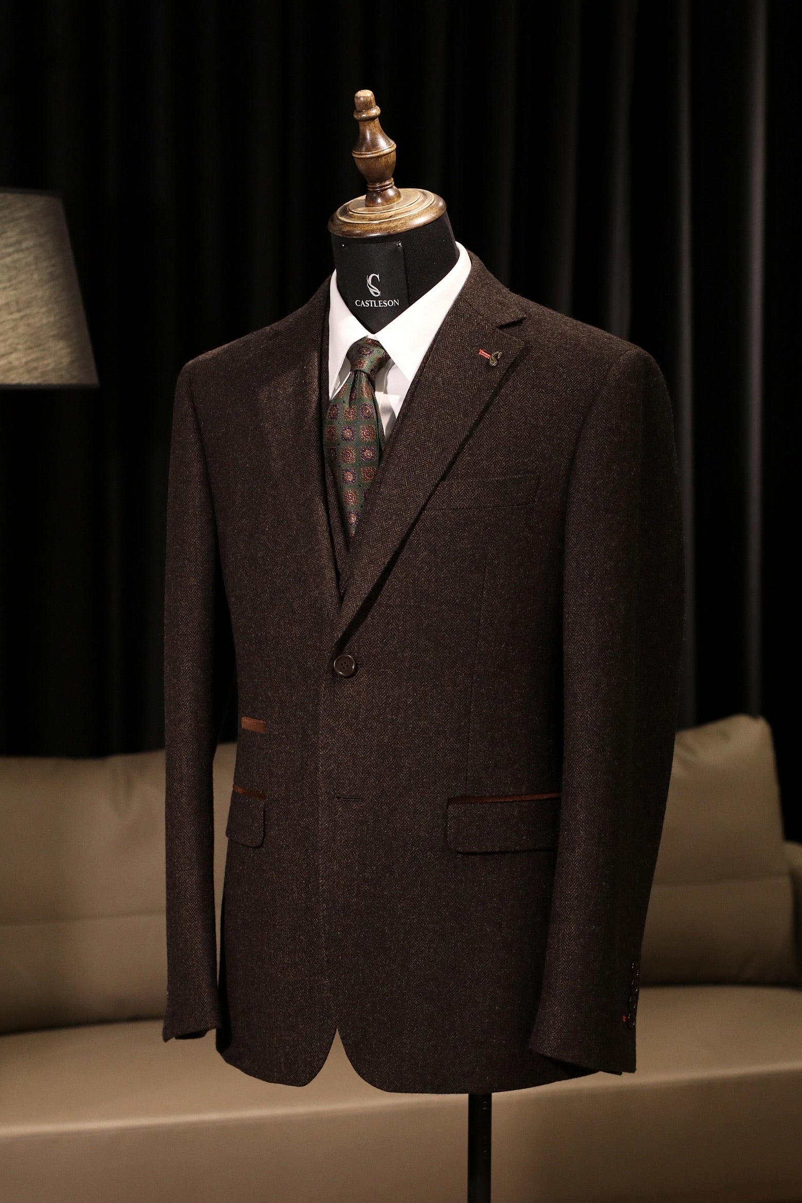 CASTLESON Chief Brown – Driedelig pak donkerbruin tweed 3