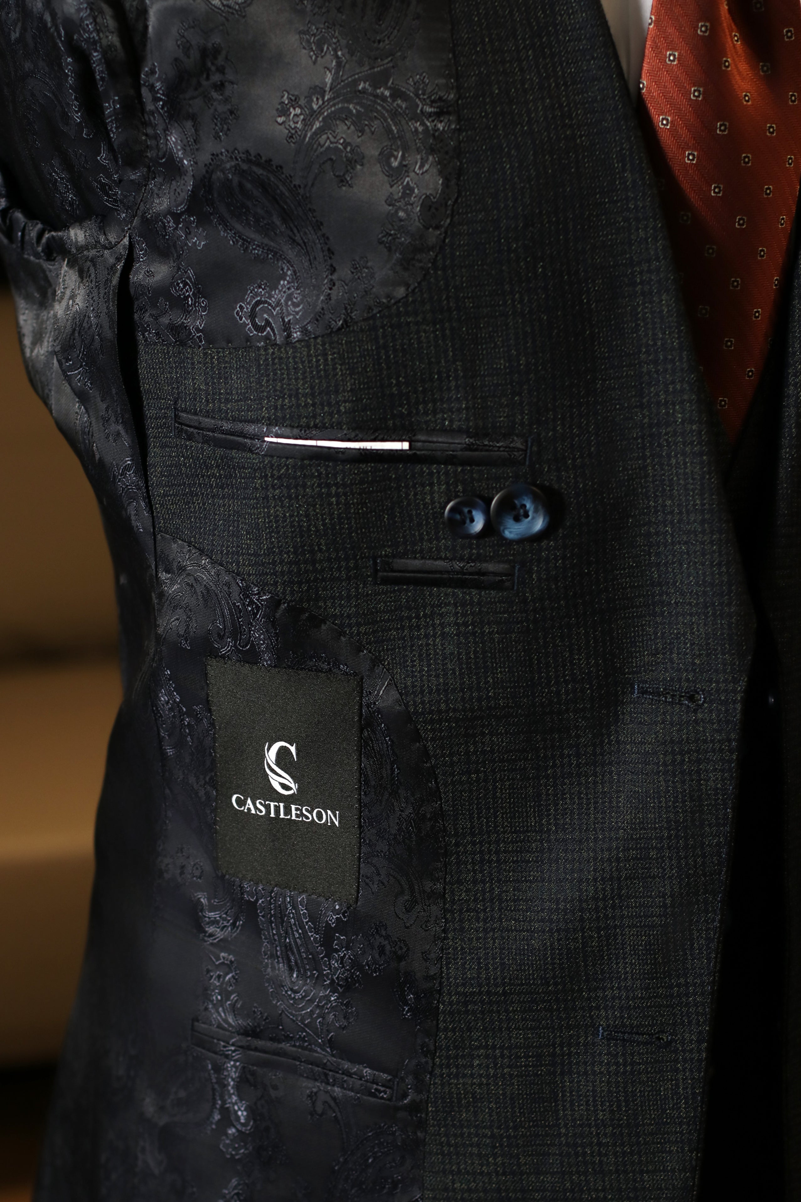 tweed-gilet-olijfgroen