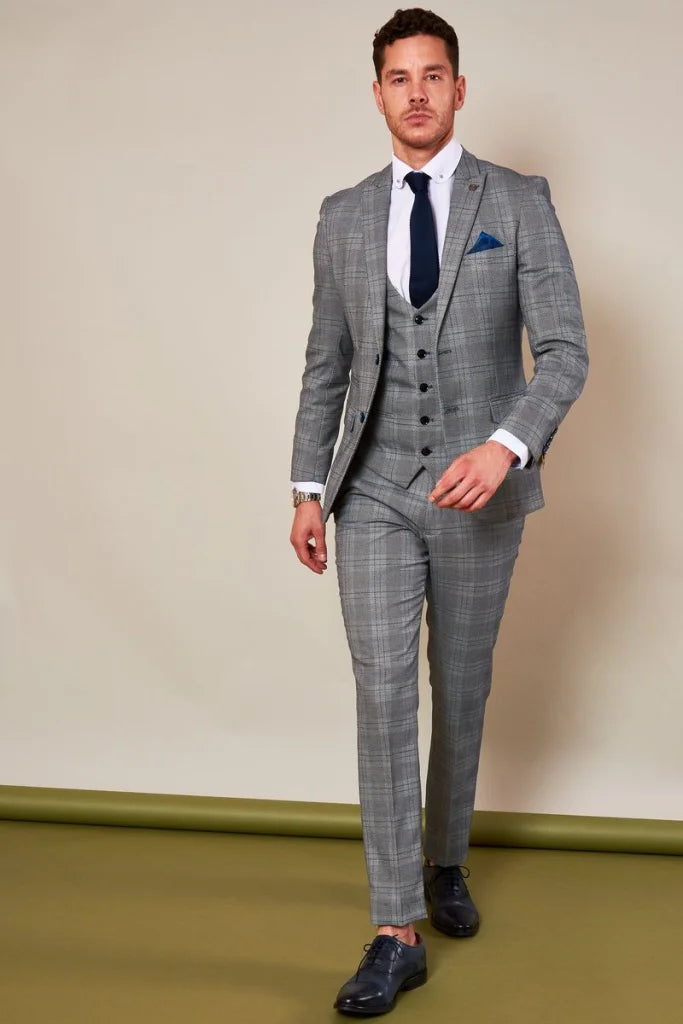 Was trägt man als Gast bei einer Winterhochzeit?
